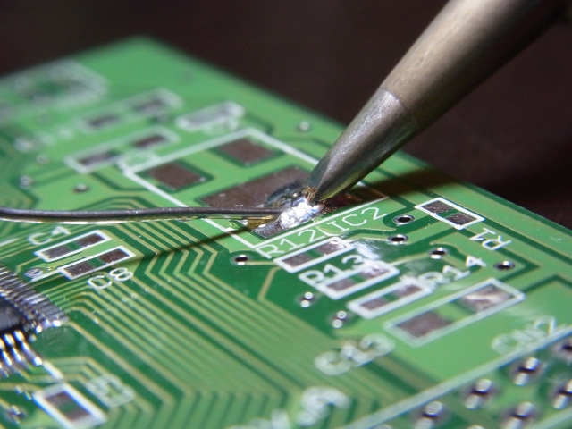 プリント基板の製造 - プリント基板(PCB)の設計・製造・実装は「ニソール」